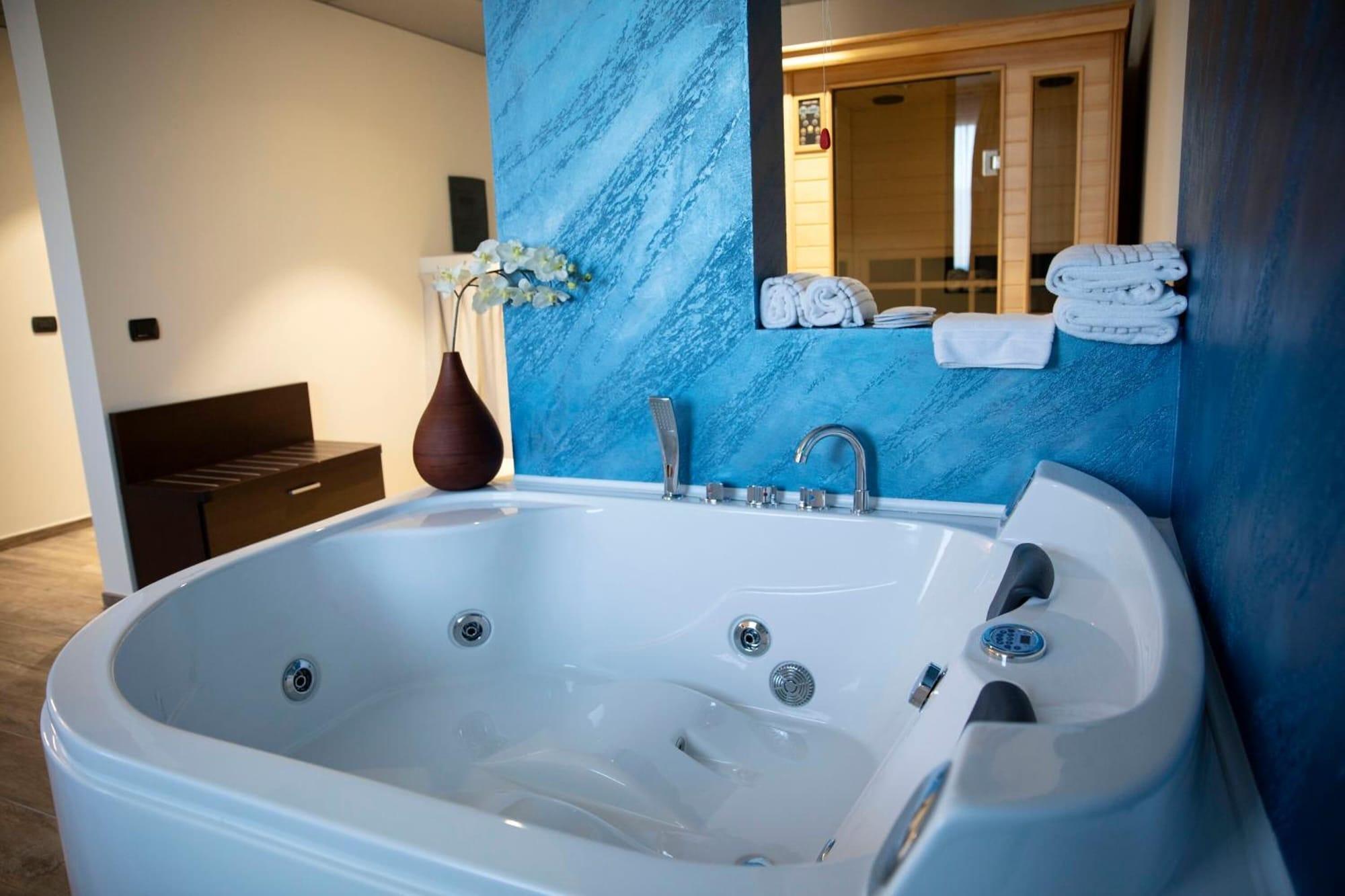 Castahotel Castagnito المظهر الخارجي الصورة