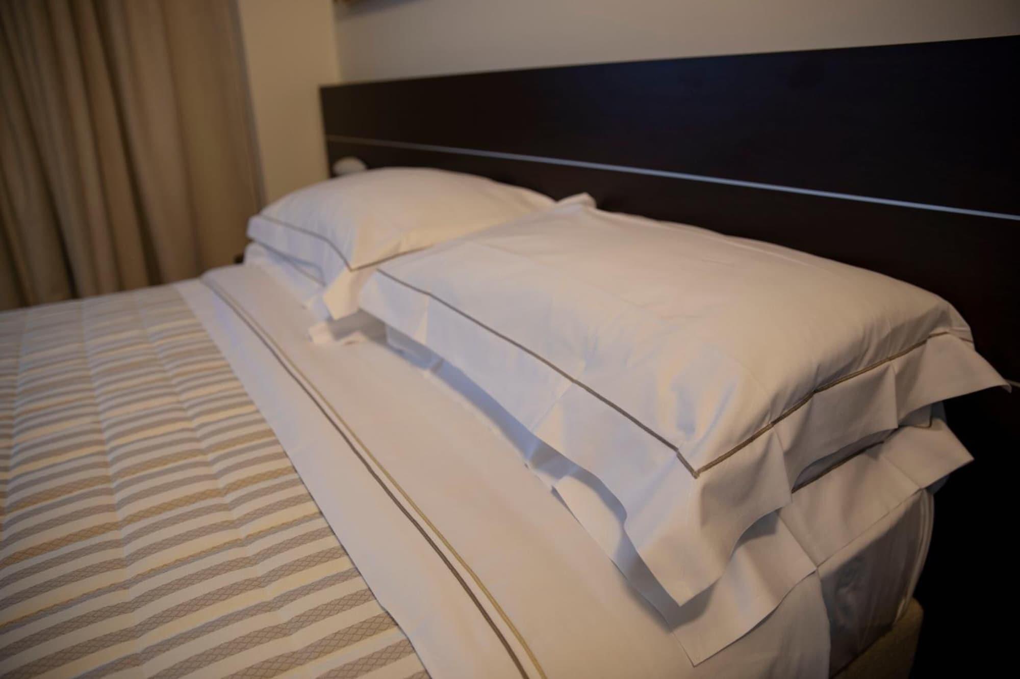 Castahotel Castagnito المظهر الخارجي الصورة
