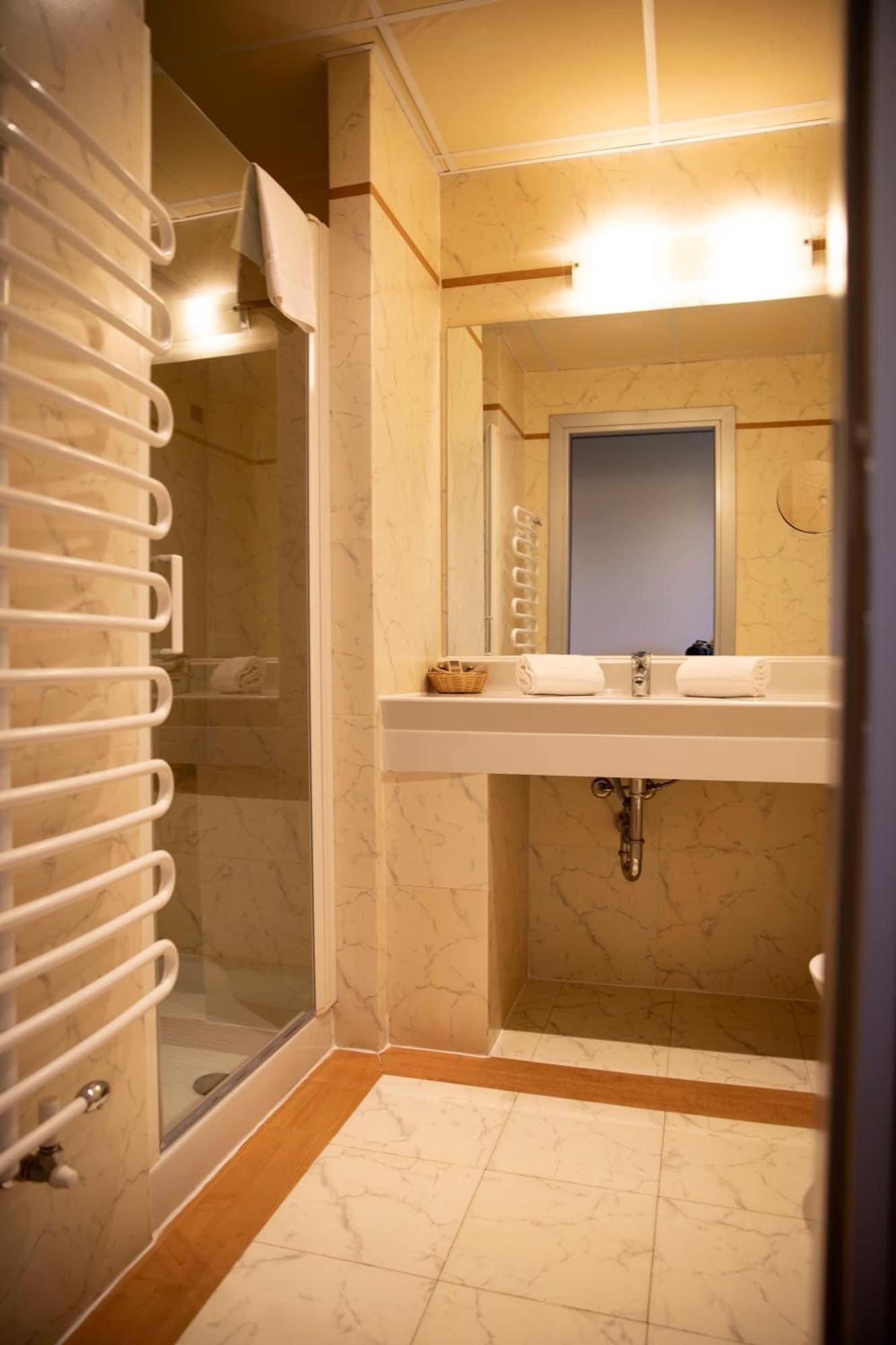 Castahotel Castagnito المظهر الخارجي الصورة