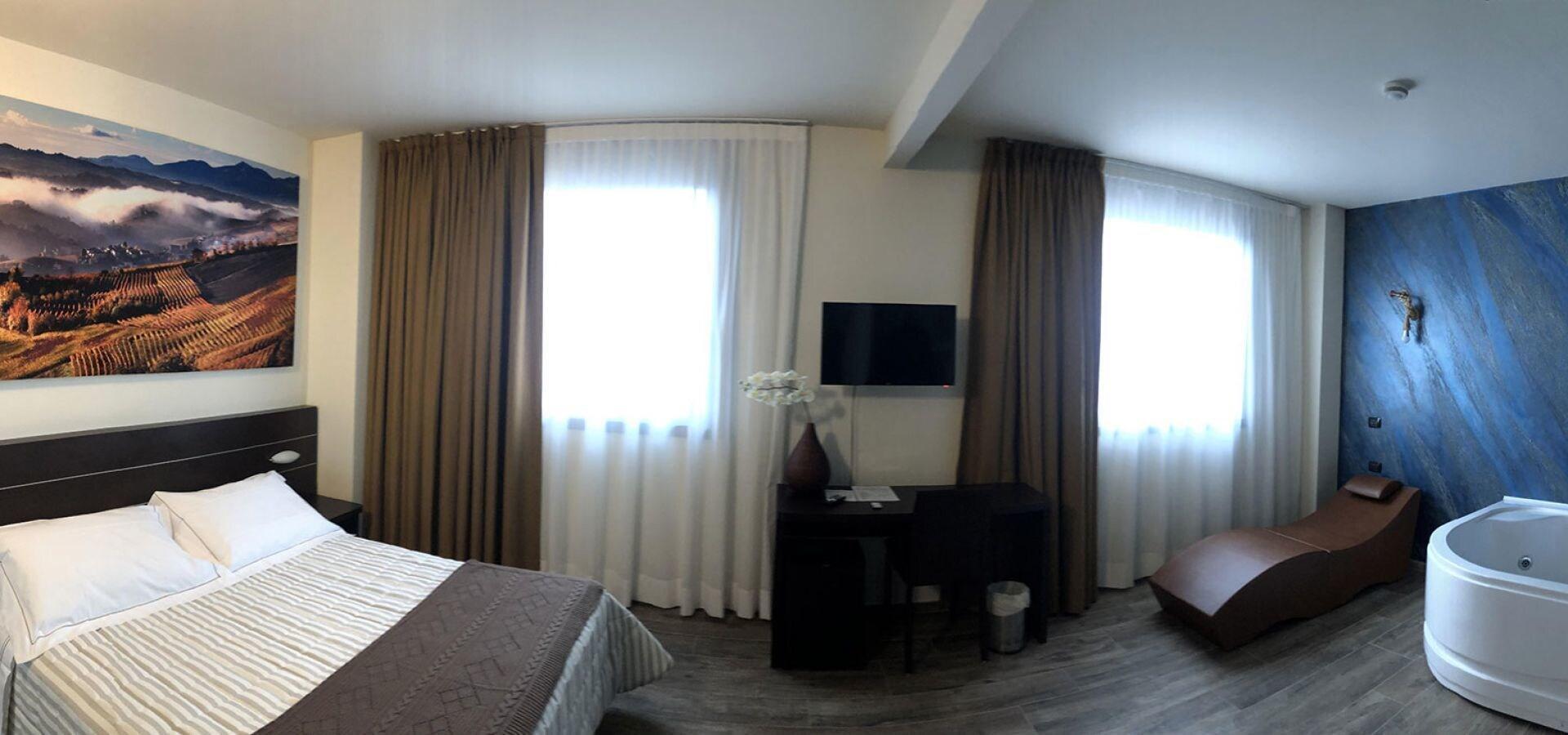 Castahotel Castagnito المظهر الخارجي الصورة