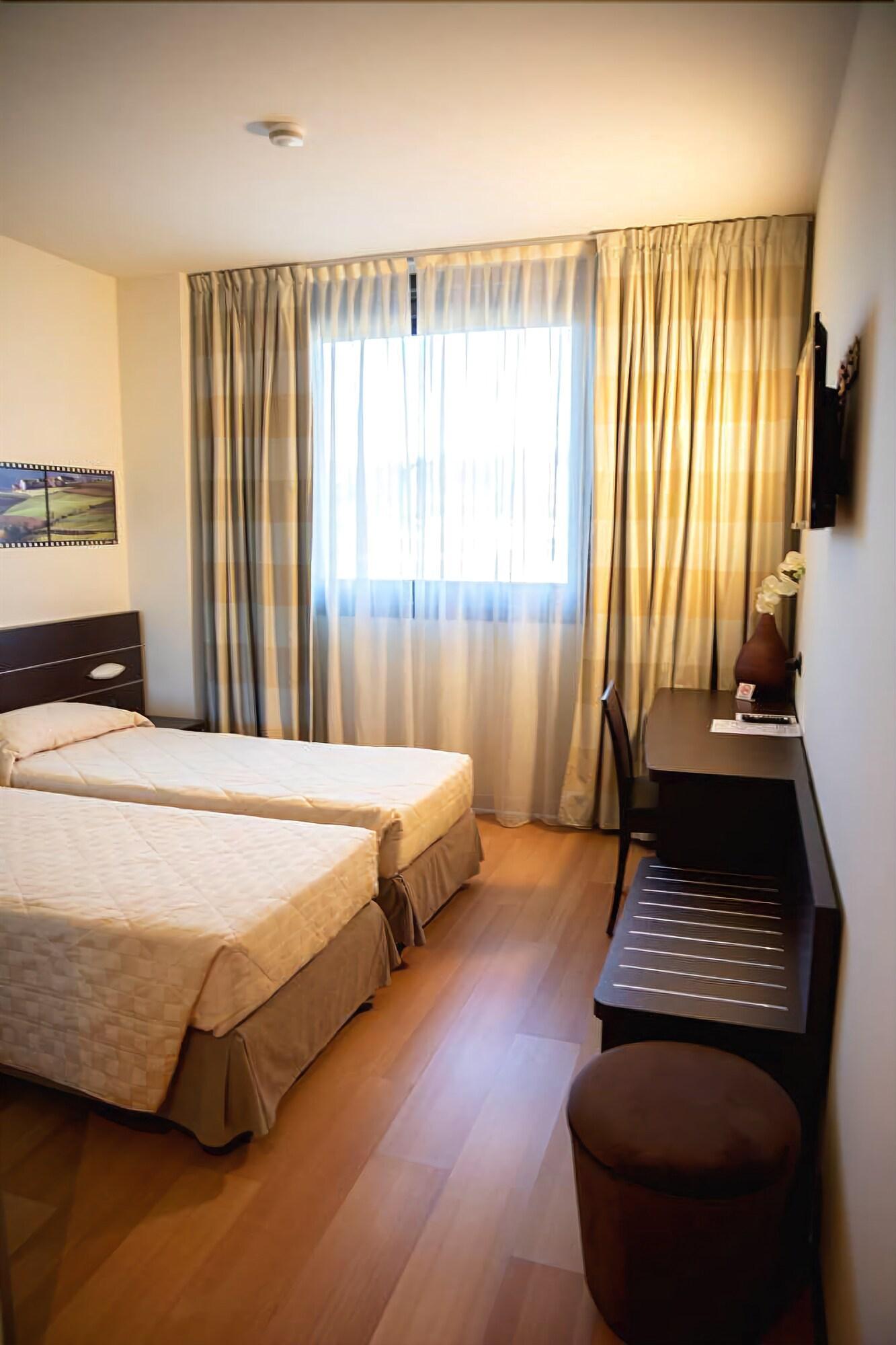 Castahotel Castagnito المظهر الخارجي الصورة